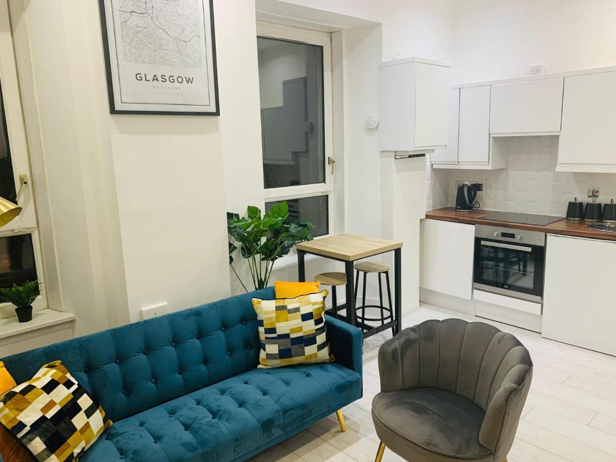 Cheerful 2 Bedroom Homely Apartment, Sleeps 6 Guest Comfy, 3X Double Bed, Parking, Free Wifi, Suitable For Business, Leisure Guest,Glasgow, Glasgow West End, Near City Centre Bagian luar foto