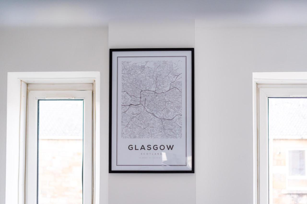 Cheerful 2 Bedroom Homely Apartment, Sleeps 6 Guest Comfy, 3X Double Bed, Parking, Free Wifi, Suitable For Business, Leisure Guest,Glasgow, Glasgow West End, Near City Centre Bagian luar foto