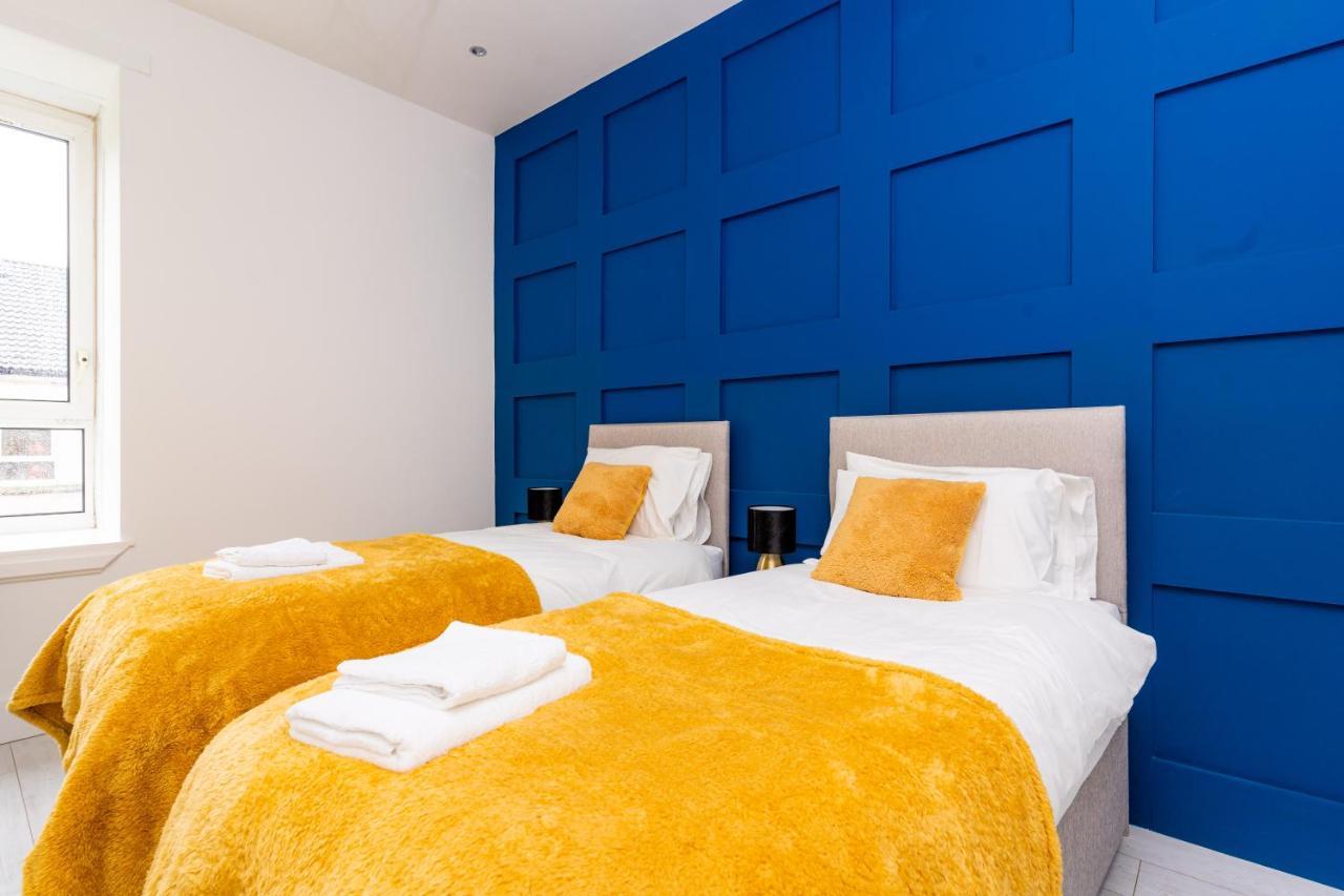 Cheerful 2 Bedroom Homely Apartment, Sleeps 6 Guest Comfy, 3X Double Bed, Parking, Free Wifi, Suitable For Business, Leisure Guest,Glasgow, Glasgow West End, Near City Centre Bagian luar foto