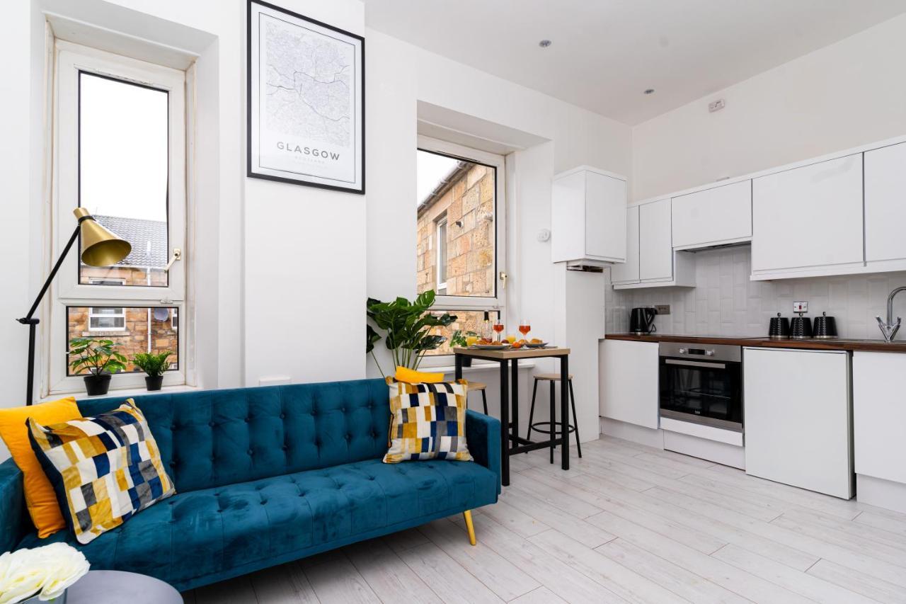 Cheerful 2 Bedroom Homely Apartment, Sleeps 6 Guest Comfy, 3X Double Bed, Parking, Free Wifi, Suitable For Business, Leisure Guest,Glasgow, Glasgow West End, Near City Centre Bagian luar foto