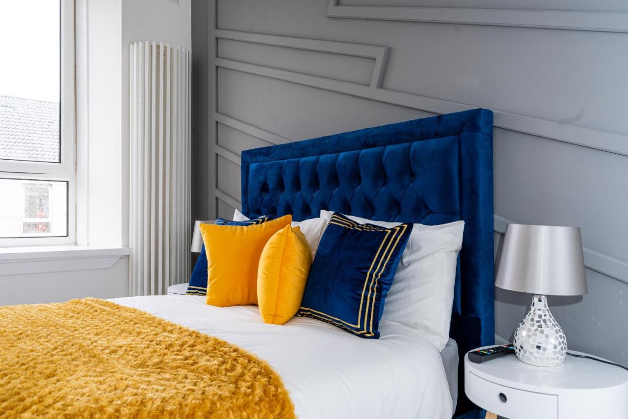 Cheerful 2 Bedroom Homely Apartment, Sleeps 6 Guest Comfy, 3X Double Bed, Parking, Free Wifi, Suitable For Business, Leisure Guest,Glasgow, Glasgow West End, Near City Centre Bagian luar foto