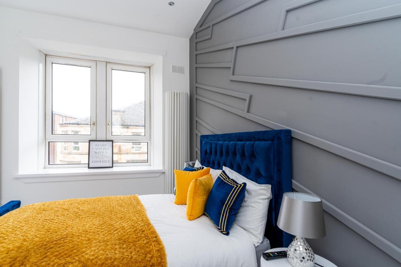 Cheerful 2 Bedroom Homely Apartment, Sleeps 6 Guest Comfy, 3X Double Bed, Parking, Free Wifi, Suitable For Business, Leisure Guest,Glasgow, Glasgow West End, Near City Centre Bagian luar foto